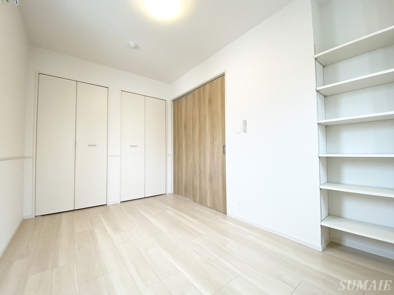 エイチ・エス駒込の洋室|別角度から見た6.6帖の洋室です☆