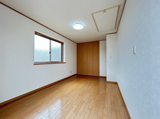 【洋室】 | 藤沢市打戻 中古戸建て | 洋室7.2帖別角度