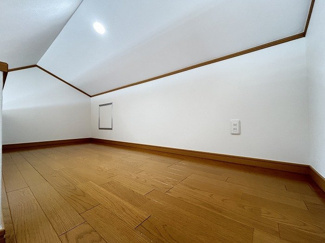 【洋室】 | 藤沢市打戻 中古戸建て | 洋室5.7帖ロフト部分