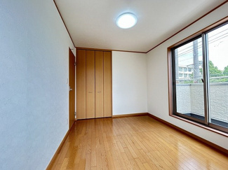 【洋室】 | 藤沢市打戻 中古戸建て | 洋室5.2帖別角度