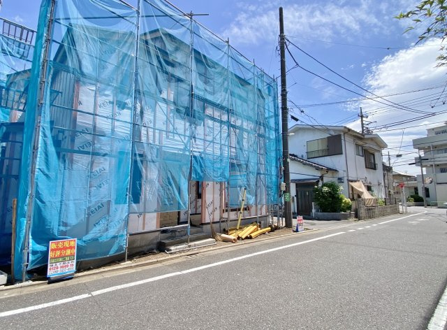 練馬区田柄4丁目 全2棟 1号棟の外観|約6ｍ公道×約4ｍ道路に面する
南向き角地を含む整形地の全2棟
～光と風を享受する心地よい立地～