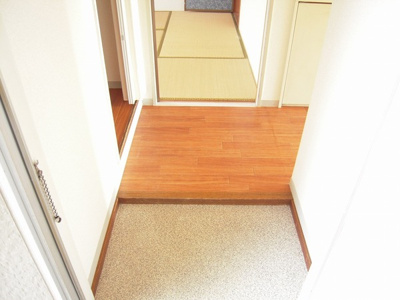 【玄関】 | パークハイツA | ※リノベ前のお写真です※