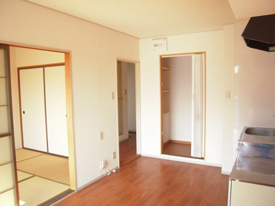 【居間・リビング】 | パークハイツA | ※リノベ前のお写真です※