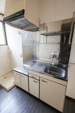 花夢ハウスのキッチン|※同間取りの102号室のお写真です