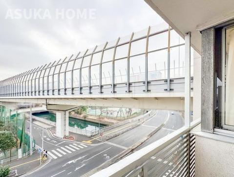 第2磯子ハイツのその他|解放感あるもう一つのバルコニー、遮るものがない気持ちの良い空間になりそうですね。