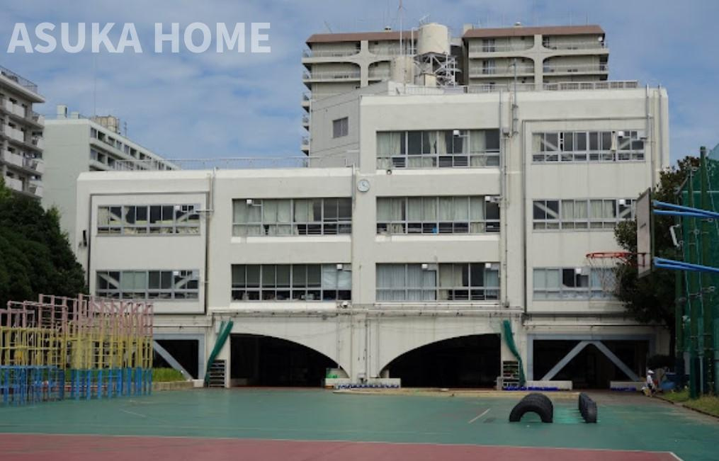 第2磯子ハイツの外観|横浜市立森東小学校まで3分の距離親御様も安心ですね。