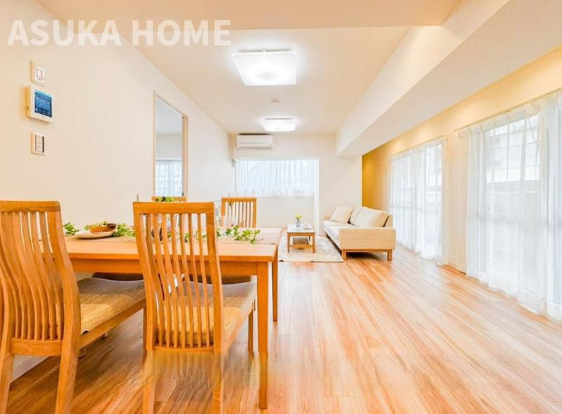 第2磯子ハイツの居間・リビング|ダイニングから居間まで見渡せる広いリビング、大切なペットも一緒にゆったり空間。