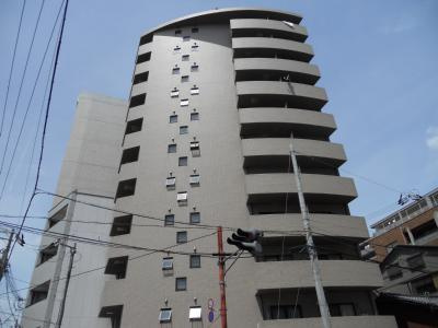 プレサンス京都駅前の外観