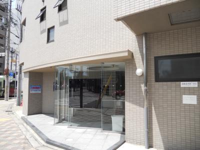 プレサンス京都駅前のエントランス