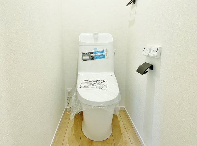 練馬区田柄4丁目 全2棟 2号棟のトイレ|トイレは各階に設置しています
忙しい朝にも便利です
