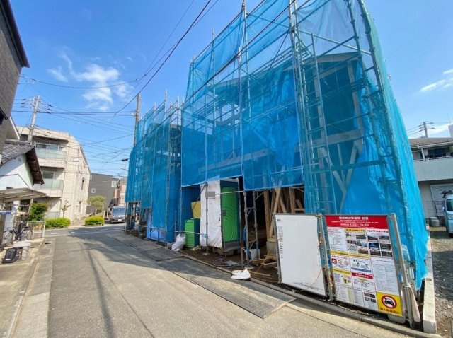 練馬区田柄4丁目 全2棟 2号棟の外観|田柄4丁目の落ち着いた住宅地に誕生します
近くに完成現場がございます
完成現場にて建物のボリュームや仕様設備などご確認ください