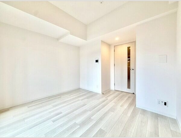 エスプレイス名古屋神宮前の居間・リビング