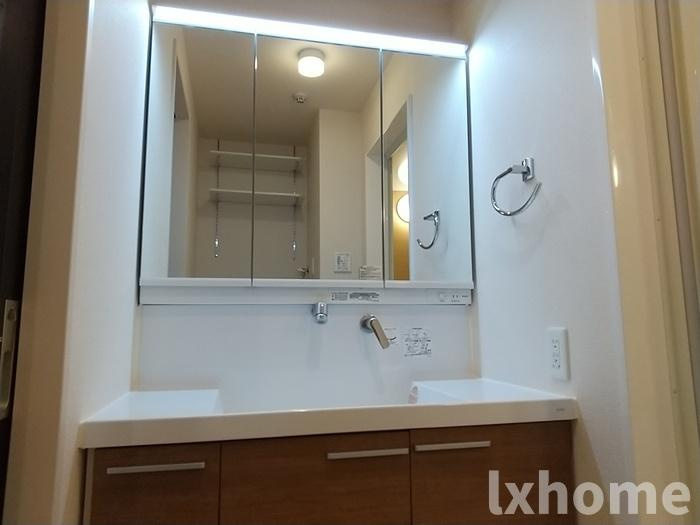 プレジールの洗面所|広い洗面スペース