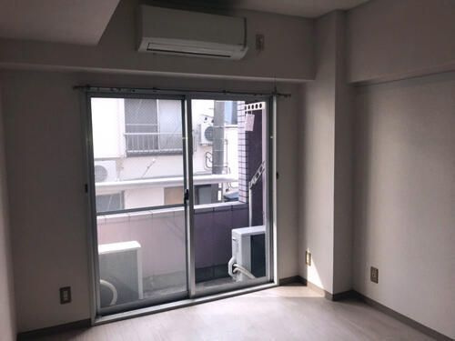 ＪＬＢグランエクリュ教育の森の居間・リビング