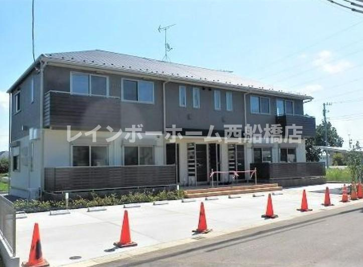 船橋市小室町のアパート