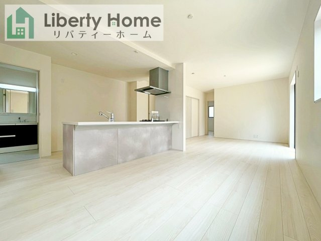 石岡市石岡第9　新築戸建　の居間・リビング