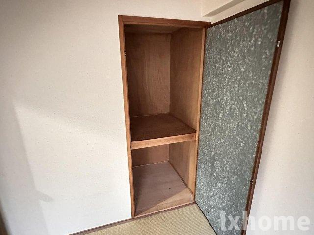 メゾンカーサー2号館の収納