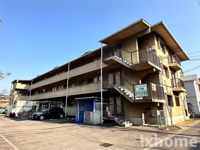 メゾンカーサー2号館の外観