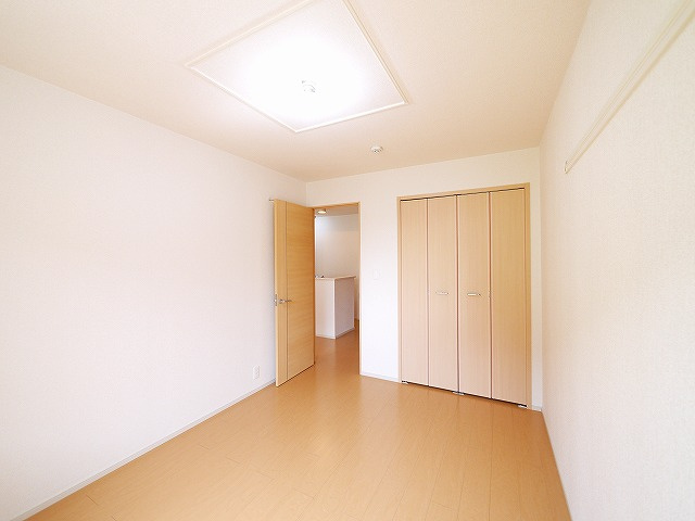 メゾン城東Ⅰの居間・リビング|おしゃれな居間です