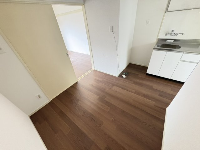 大信コーポNo.5の居間・リビング