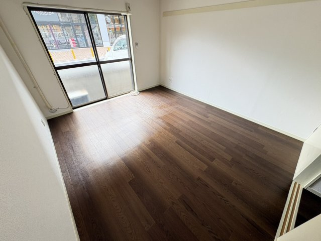 大信コーポNo.5の居間・リビング