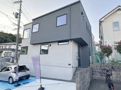 佐伯区屋代3丁目の外観|2024年6月完成☆
3SLDKの新築住宅が分譲開始♪
お気軽にお問い合わせください！