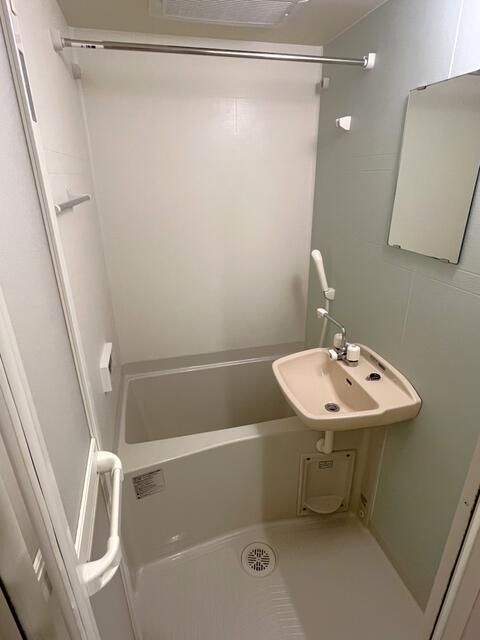 リヴェールコート小岩の浴室