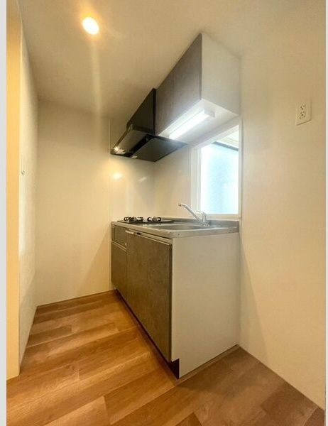 リーデンス今池のキッチン