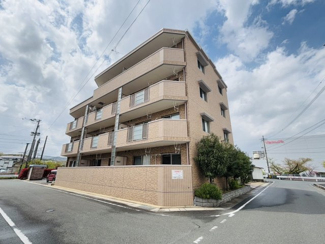 デューク筑紫野の外観