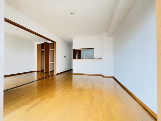 デューク筑紫野の居間・リビング