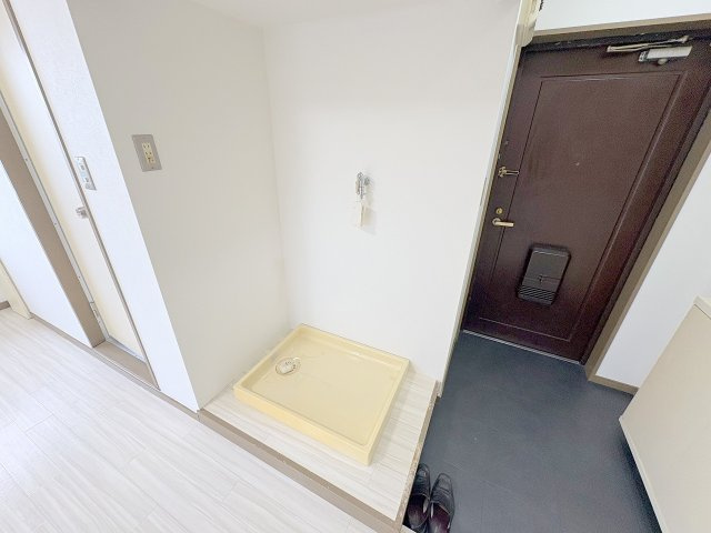 シャトークレインの玄関