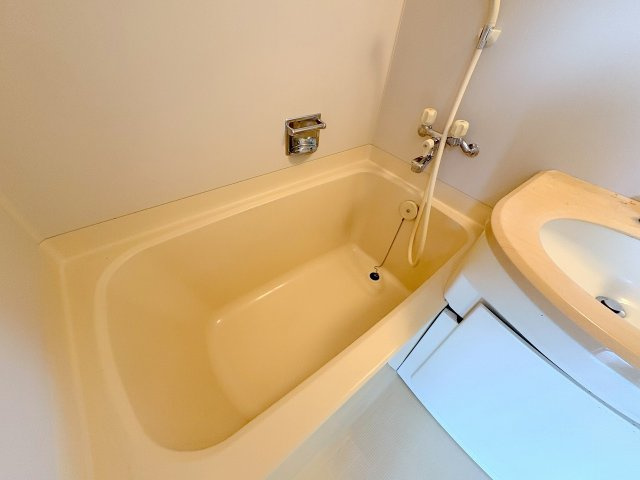 シャトークレインの浴室