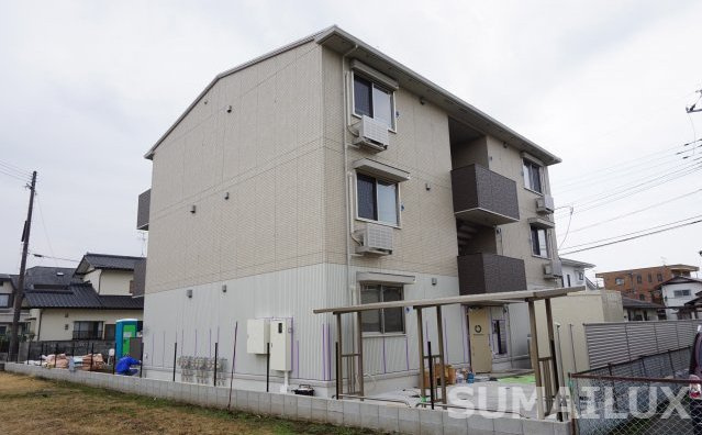 ef三番館の外観