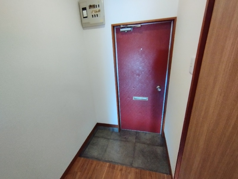 サンシャインさのの玄関