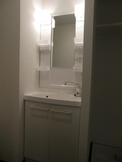 フェルクルール上野根岸の洗面所