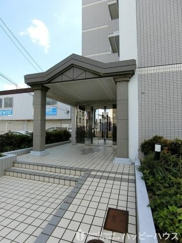 福岡市博多区諸岡３丁目の賃貸マンションのエントランス|エントランス写真