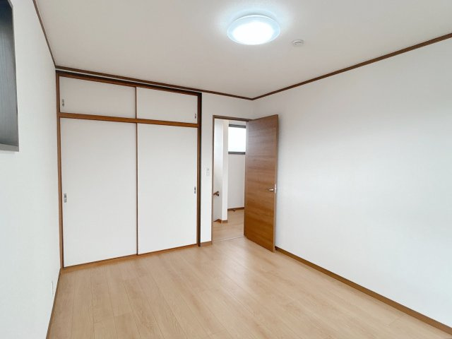 都城市下川東２丁目の中古一戸建の洋室
