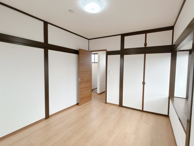 都城市下川東２丁目の中古一戸建の洋室