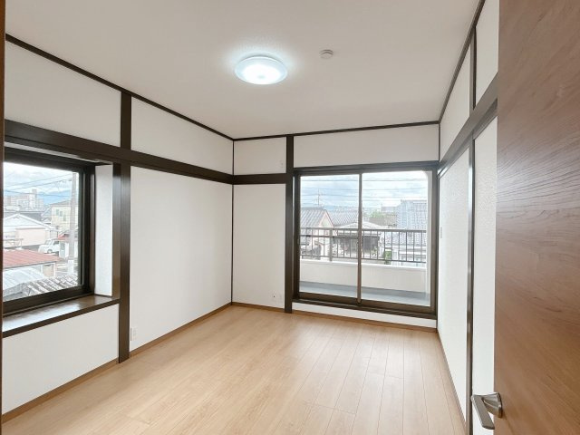 都城市下川東２丁目の中古一戸建の洋室