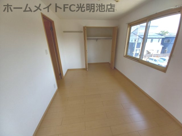 オーキッドガーデン曽根の洋室