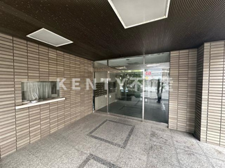 【エントランス】 | 建物の内部です