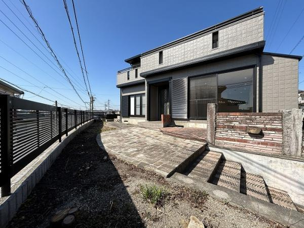 【今からご案内可能】知多市巽が丘４丁目の庭|【庭】
◆四季を感じる庭でガーデニングや、家庭菜園も楽しめます。
◆お子様のプール遊びや、砂場遊びにもいいですね！　　　　　　　　　　　　　　　　　　　　　　　　　