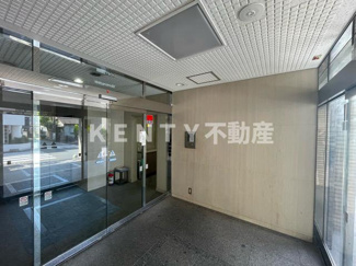 【エントランス】 | 建物の内部です
