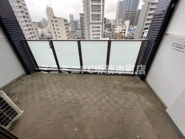 旧オリーブコートのバルコニー