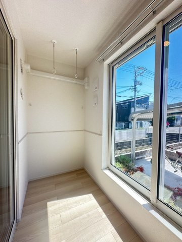 高槻市如是町のアパートのバルコニー