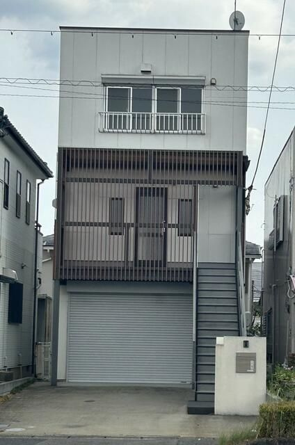 白山町３階建事務所付倉庫