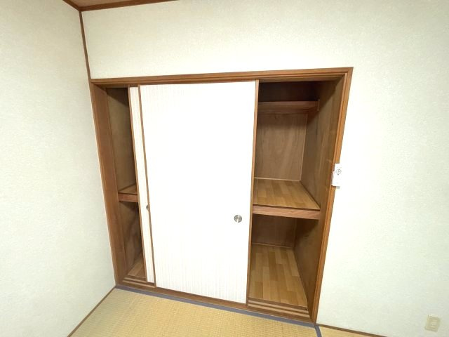 パークアベニュー弐番館の収納