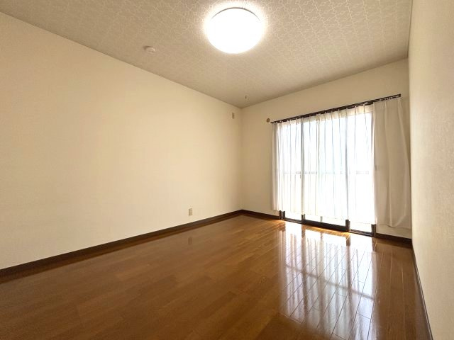パークアベニュー弐番館の洋室