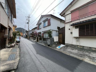 【前面道路含む現地写真】