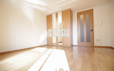 【寝室】 | コンフォートＮⅡ | 使い勝手のいいお部屋